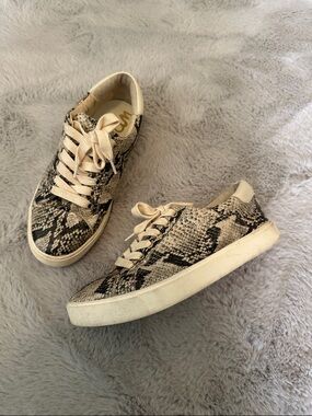 Sam Edelman Women’s Snake-Print Low Top Sneakers - Beige